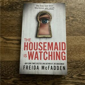 🛍3/$10🛍The Housemaid is Watching by Freida McFadden